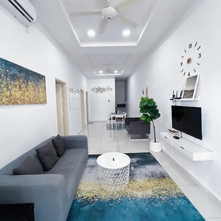 קואלה טרנגאנו Zr D'Jembal Homestay, Gong Badak מראה חיצוני תמונה
